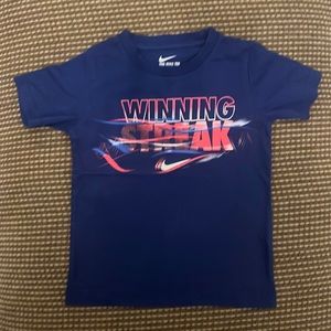 3 for $15 EUC the Nike tee blue size 4